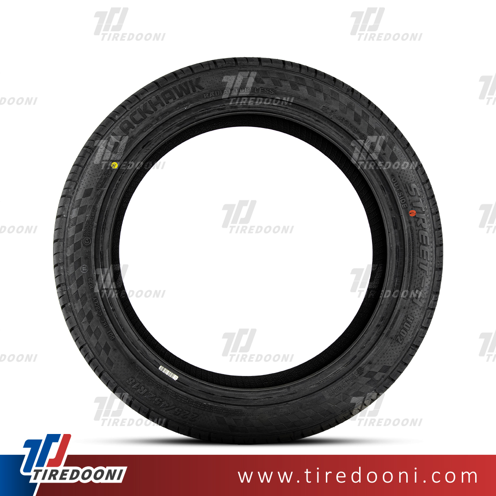 لاستیک خودرو بلک هاک سایز 245/45R20 مدل گل HU02