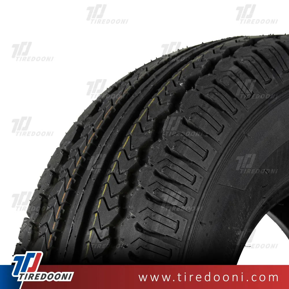 لاستیک خودرو کندا سایز 215/75R14 مدل گل KR33